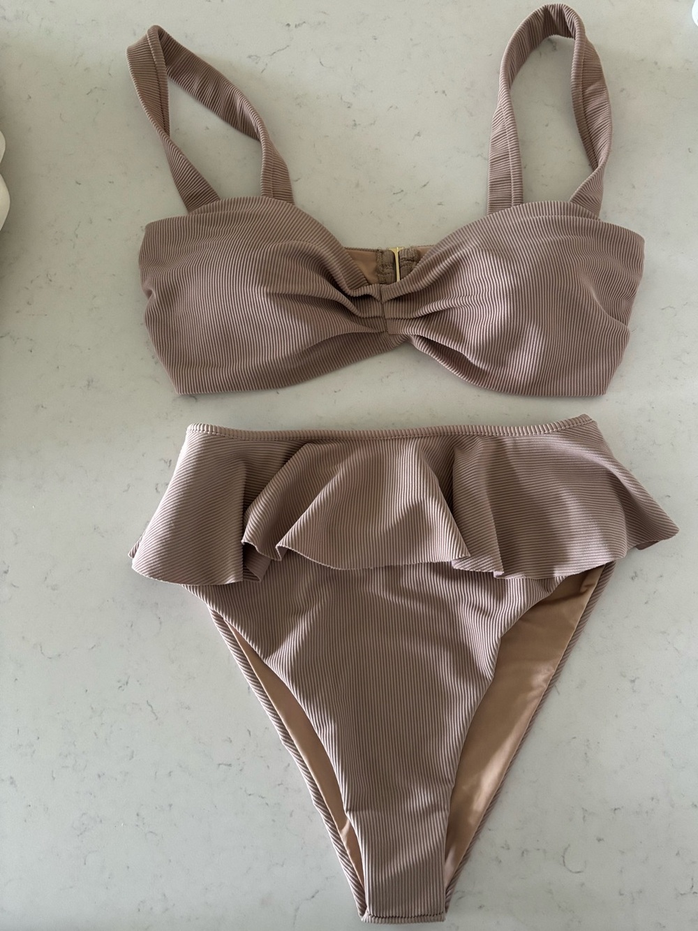 Beach riot bikini set